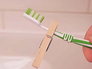 Pourquoi vous devez absolument fixer une pince à linge sur la brosse à dents ?